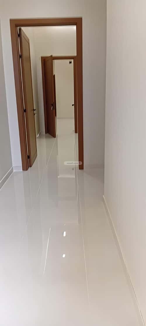 8 bedroom villa in Al Janadriyah 4