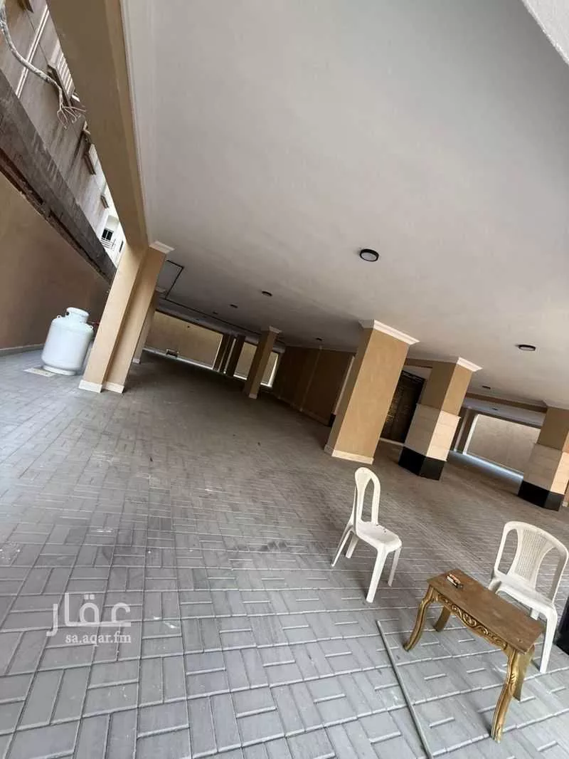 3 bedroom apartment in Mishrifah 4