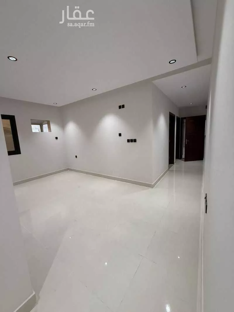3 bedroom apartment in Mishrifah 9