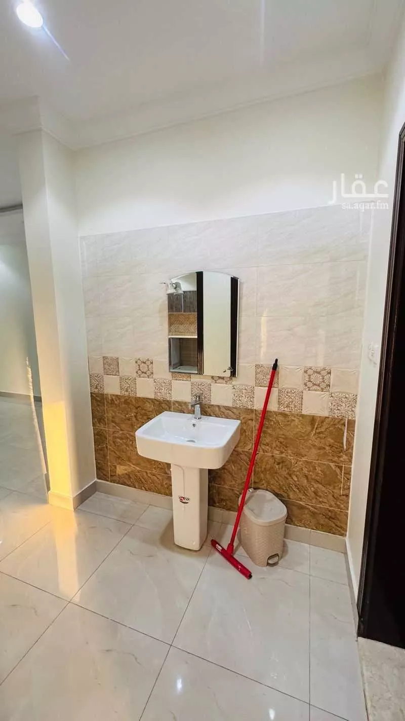 2 bedroom apartment in Ar Rayan, Jeddah 7