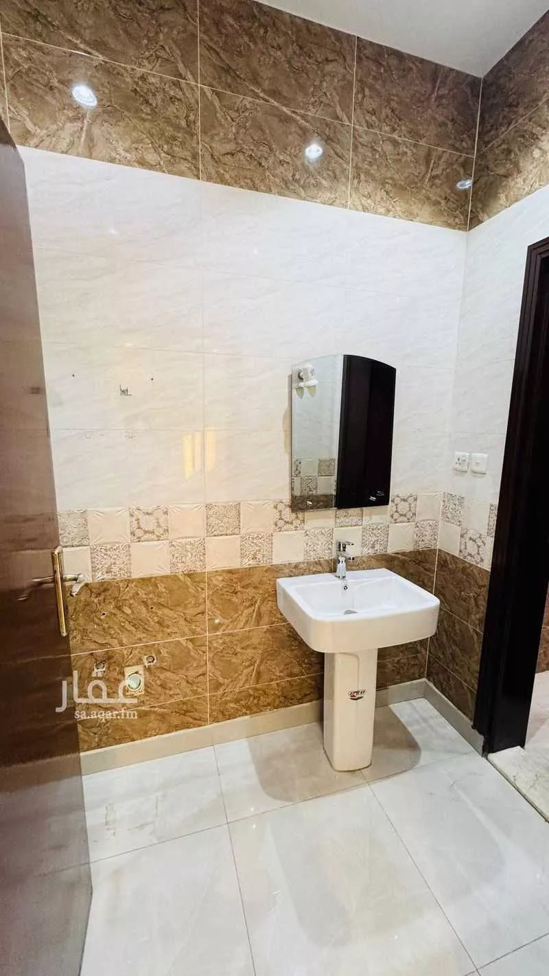 2 bedroom apartment in Ar Rayan, Jeddah 4