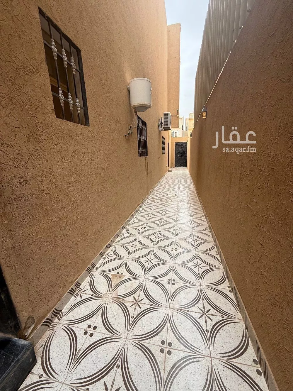 فيلا 8 غرف في المونسية 20