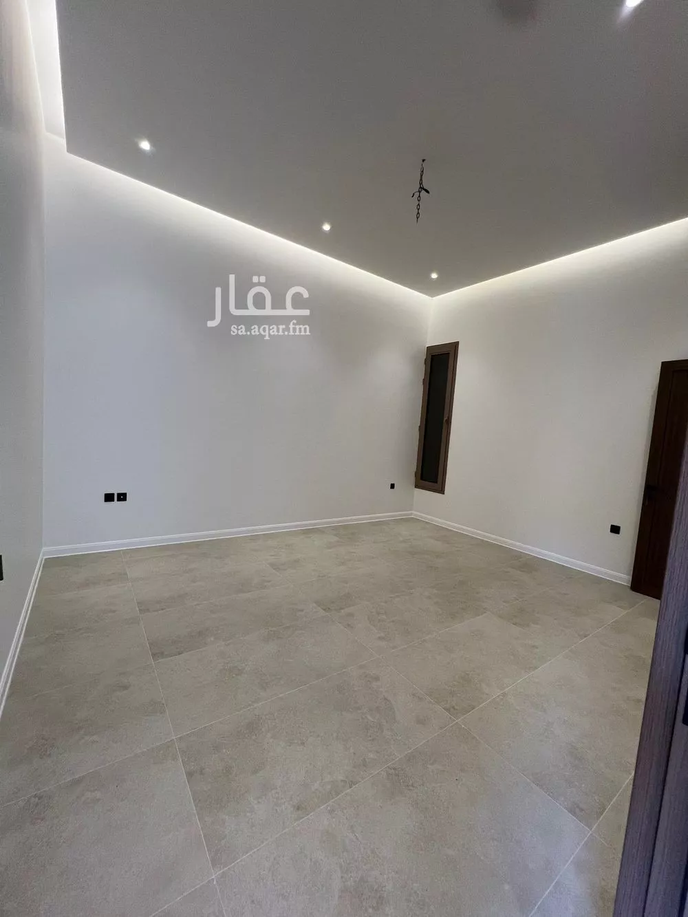فيلا 5 غرف في النرجس 15