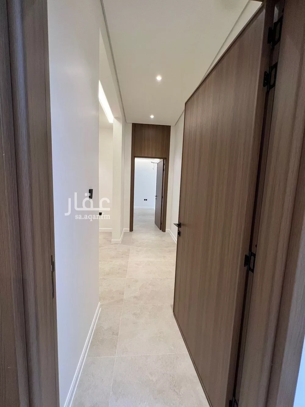 فيلا 5 غرف في النرجس 21
