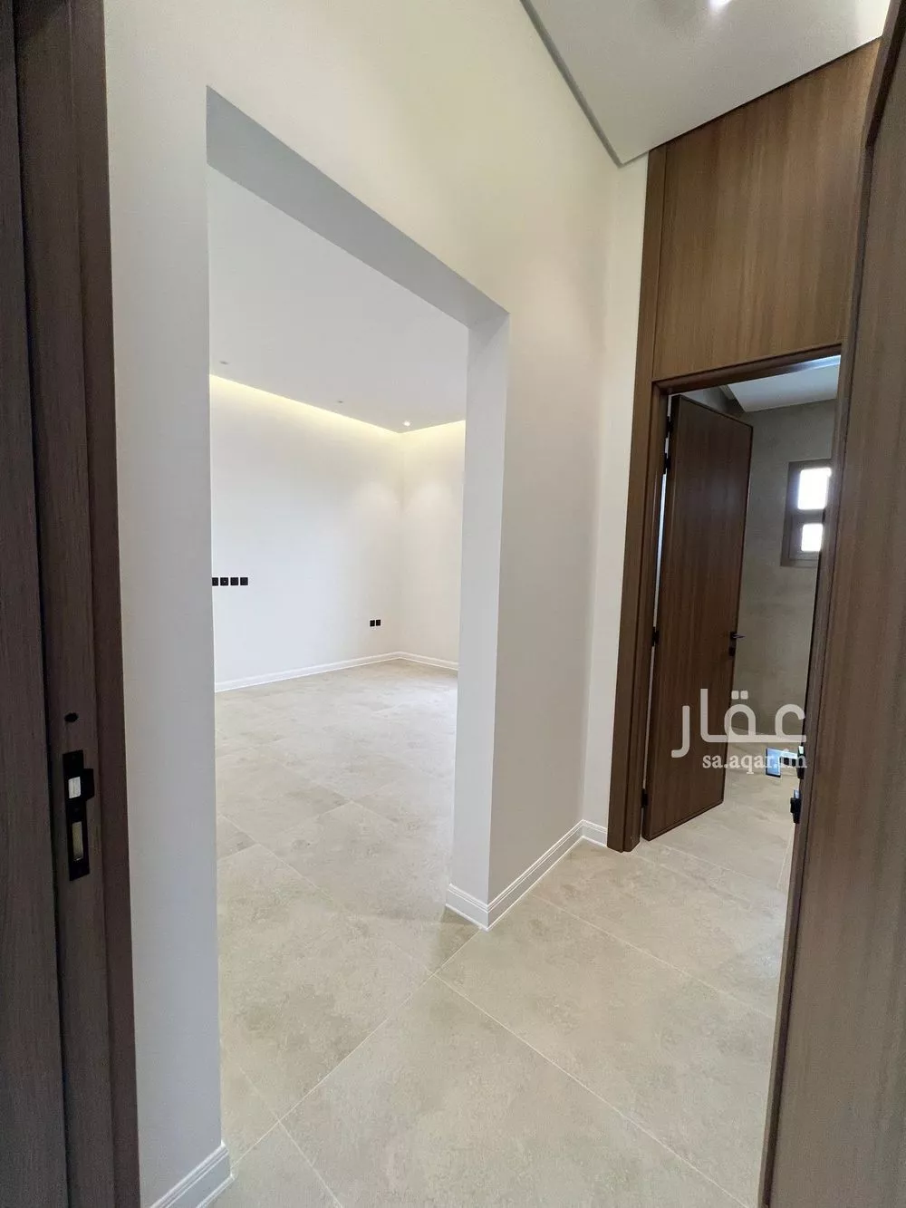 فيلا 5 غرف في النرجس 27