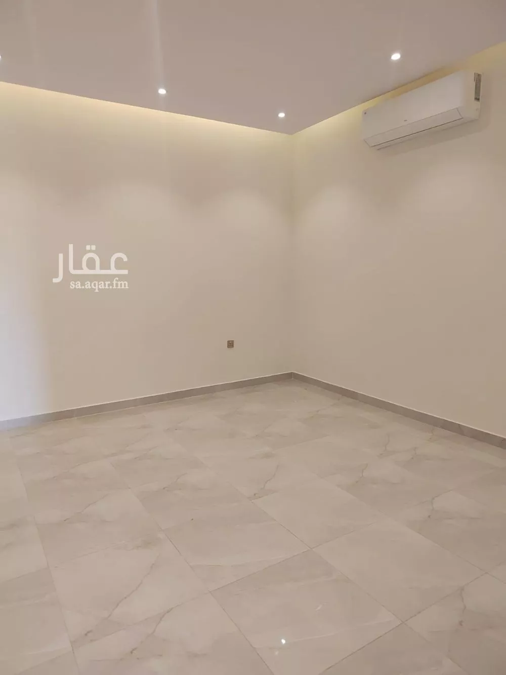 2 bedroom floor in Al Aridh 7