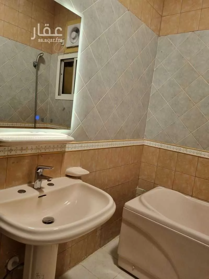 5 bedroom apartment in Al Naseem 4