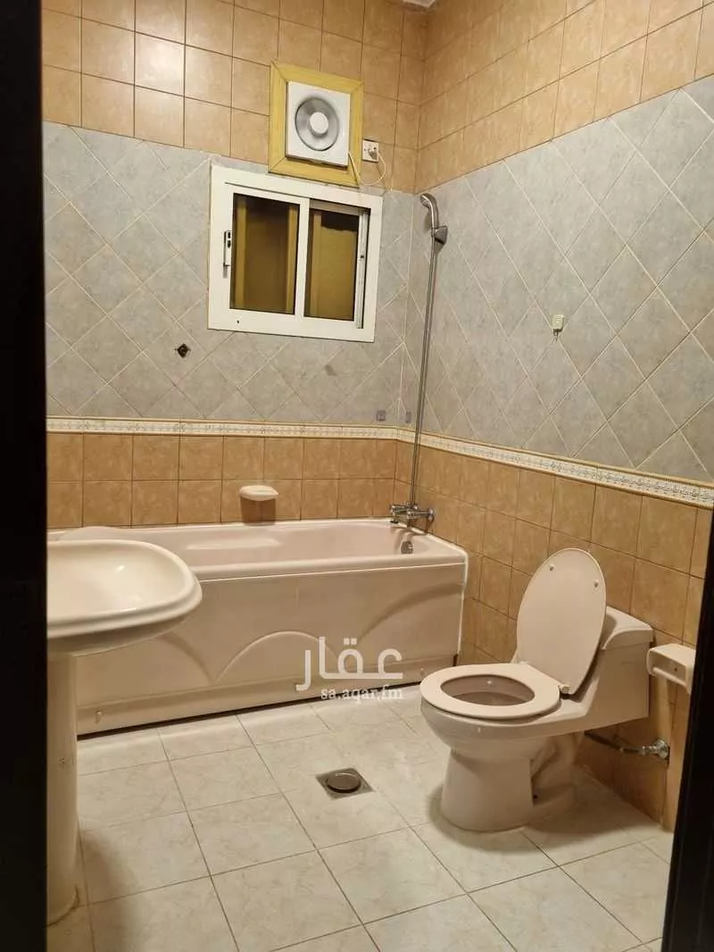 5 bedroom apartment in Al Naseem 6