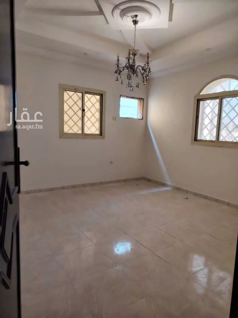 شقة 5 غرف في الصفا 2