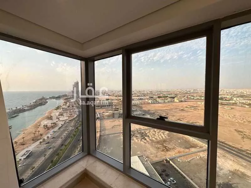 3 bedroom apartment in Al Shati 4