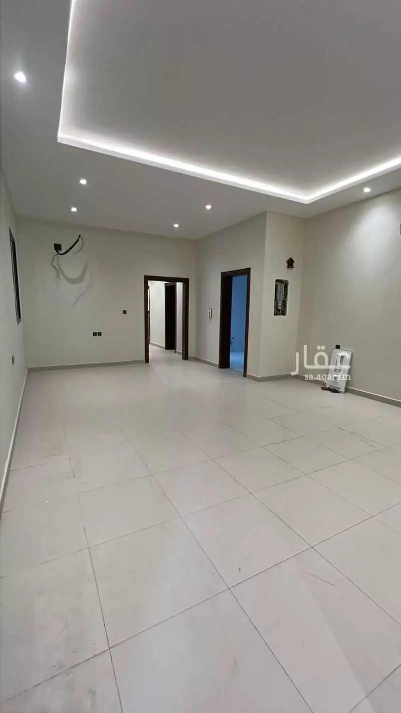 فيلا 4 غرف في العزيزية 5