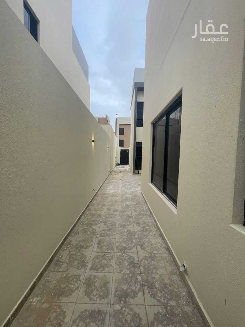 4 bedroom villa in Al Janadriyah, Riyadh 8