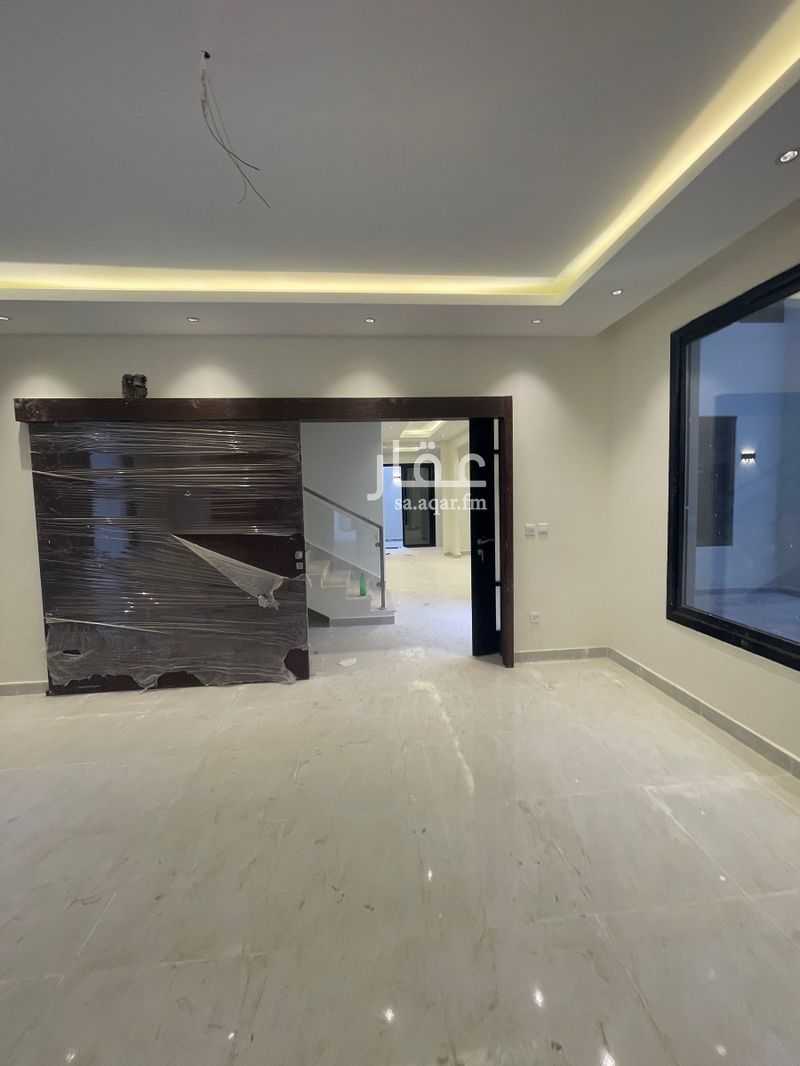 4 bedroom villa in Al Janadriyah, Riyadh 14