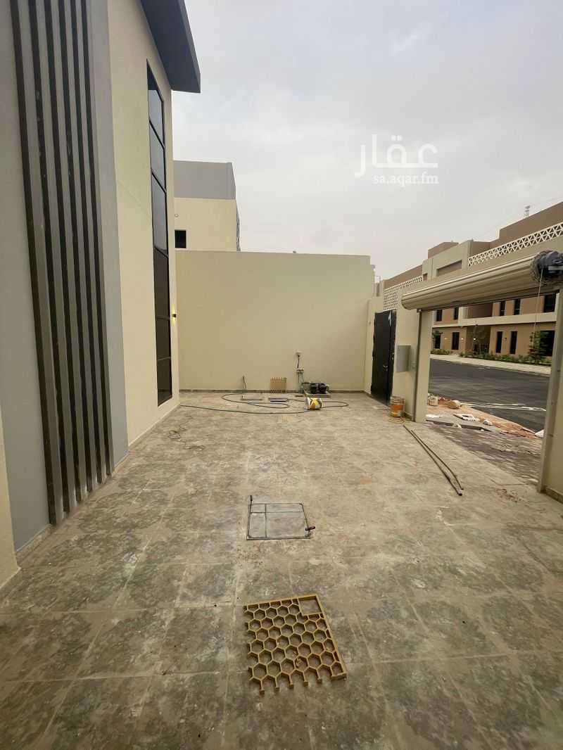 4 bedroom villa in Al Janadriyah, Riyadh 6