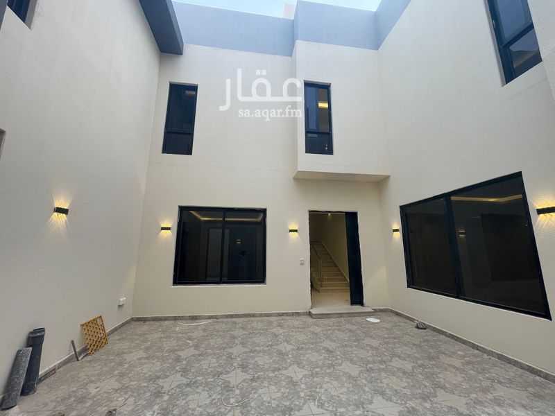 4 bedroom villa in Al Janadriyah, Riyadh 4