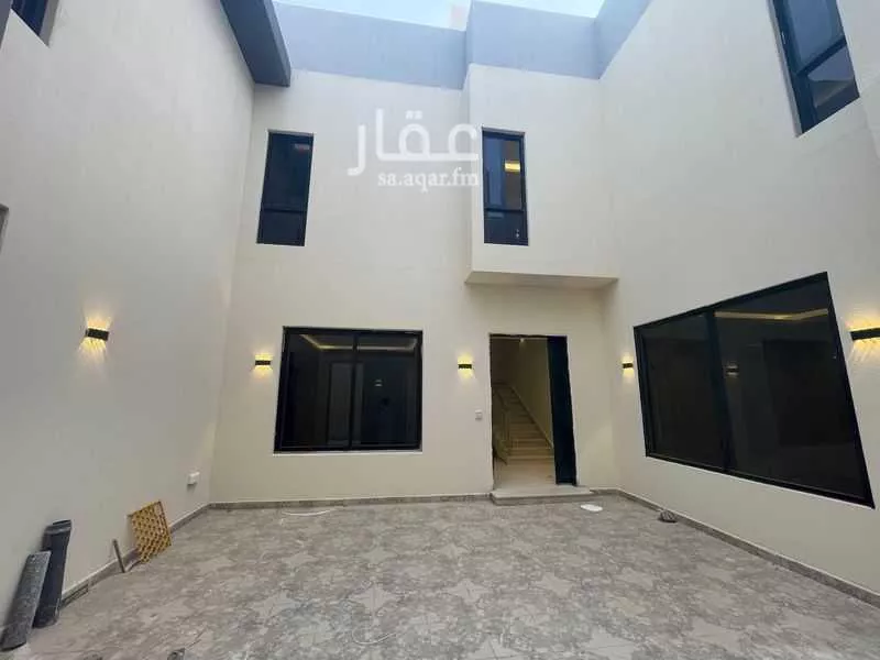 فيلا 5 غرف في الجنادرية 4