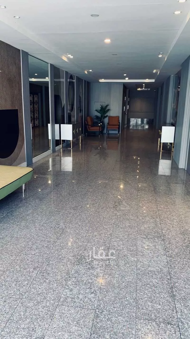 عمارة 1286 م² في الروضة 3