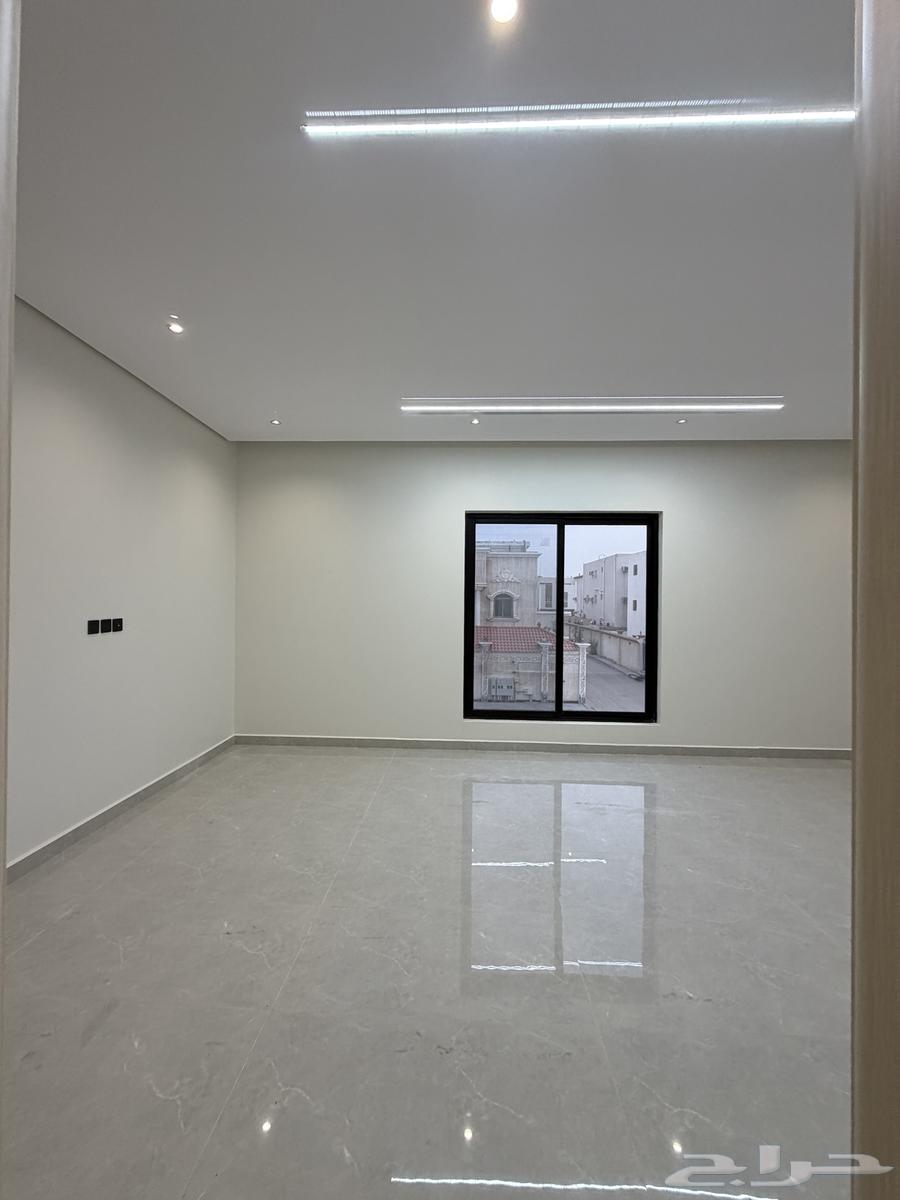 6 bedroom apartment in Dahiat King Fahd 13