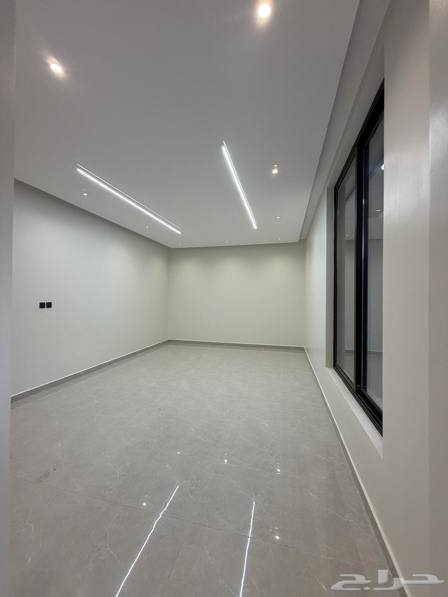 6 bedroom apartment in Dahiat King Fahd 15