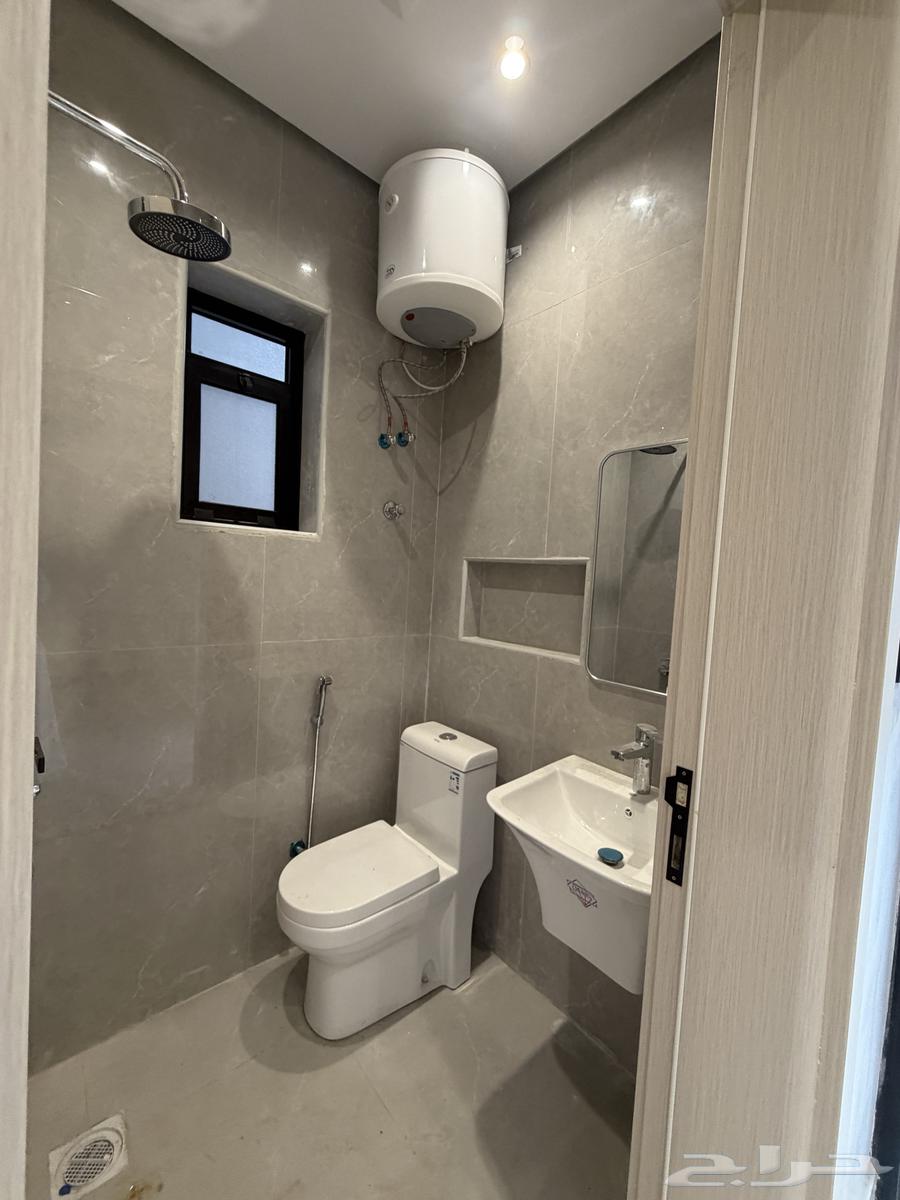 6 bedroom apartment in Dahiat King Fahd 24