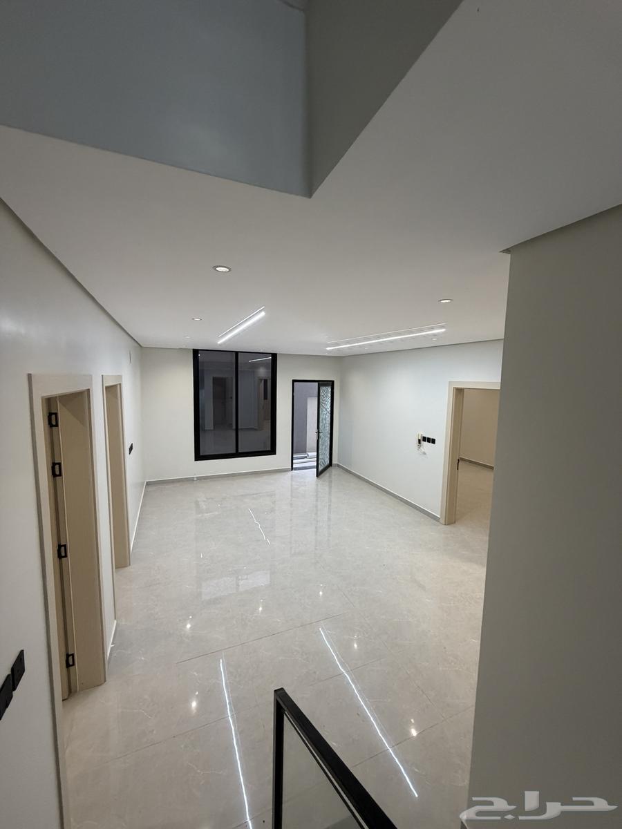 6 bedroom apartment in Dahiat King Fahd 30