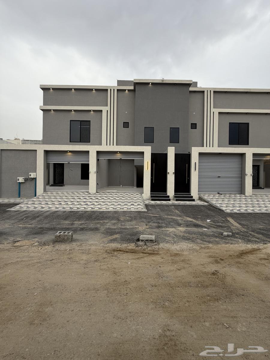 6 bedroom apartment in Dahiat King Fahd 4