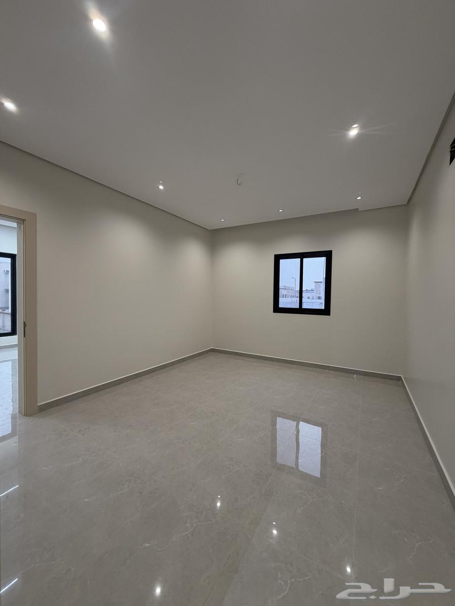 6 bedroom apartment in Dahiat King Fahd 10