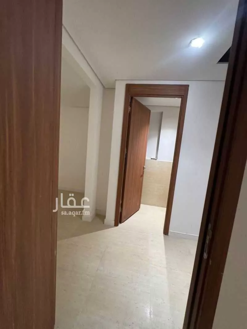 فيلا 6 غرف في العارض 7