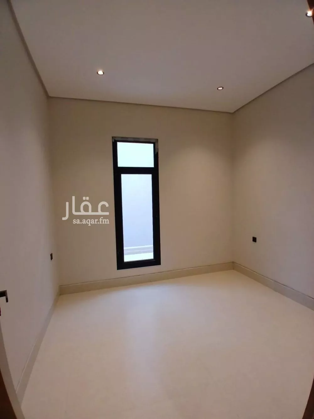 فيلا 4 غرف في الرمال 2