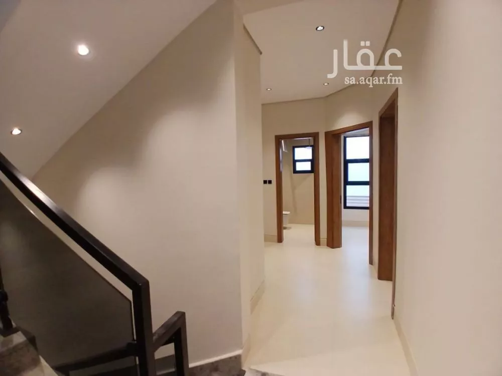 فيلا 4 غرف في الرمال 7