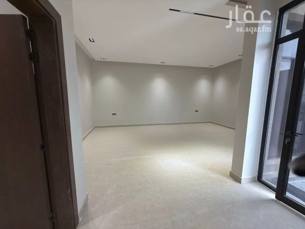 فيلا 5 غرف في الرمال 3