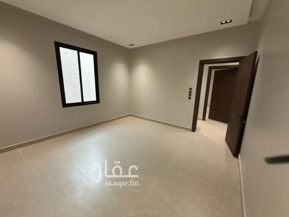 فيلا 5 غرف في الرمال 4