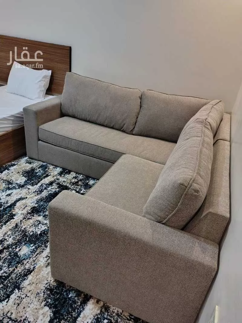 1560 sqm building in Uhud 15