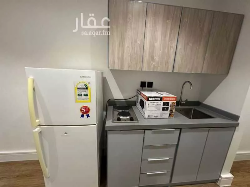 شقة 1 غرف في السلامة 14