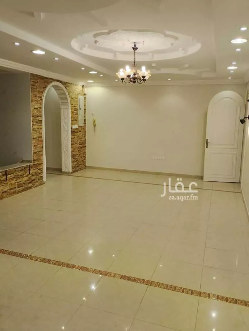 6 bedroom apartment in Al Marwa 10