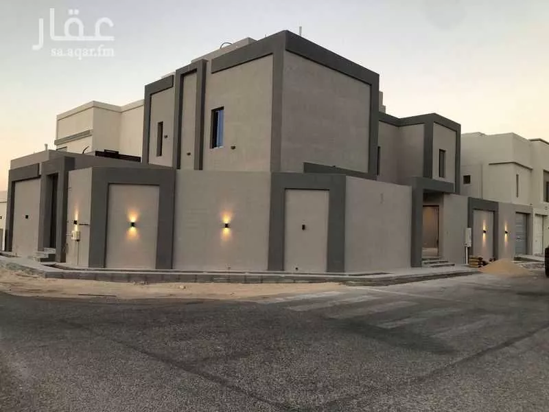 فيلا 4 غرف في الأمواج 4