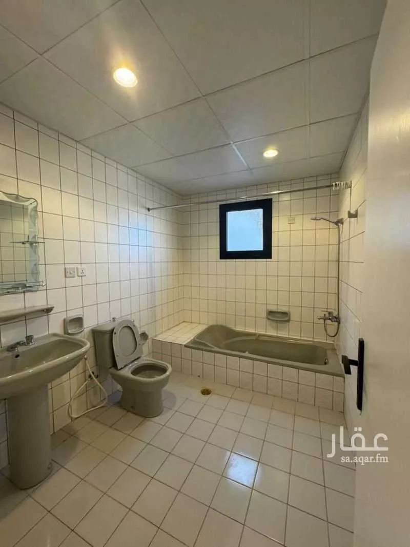 1 bedroom apartment in Al Aziziyah 6