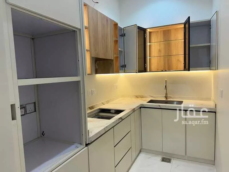 4 bedroom floor in Al Shiraa 12