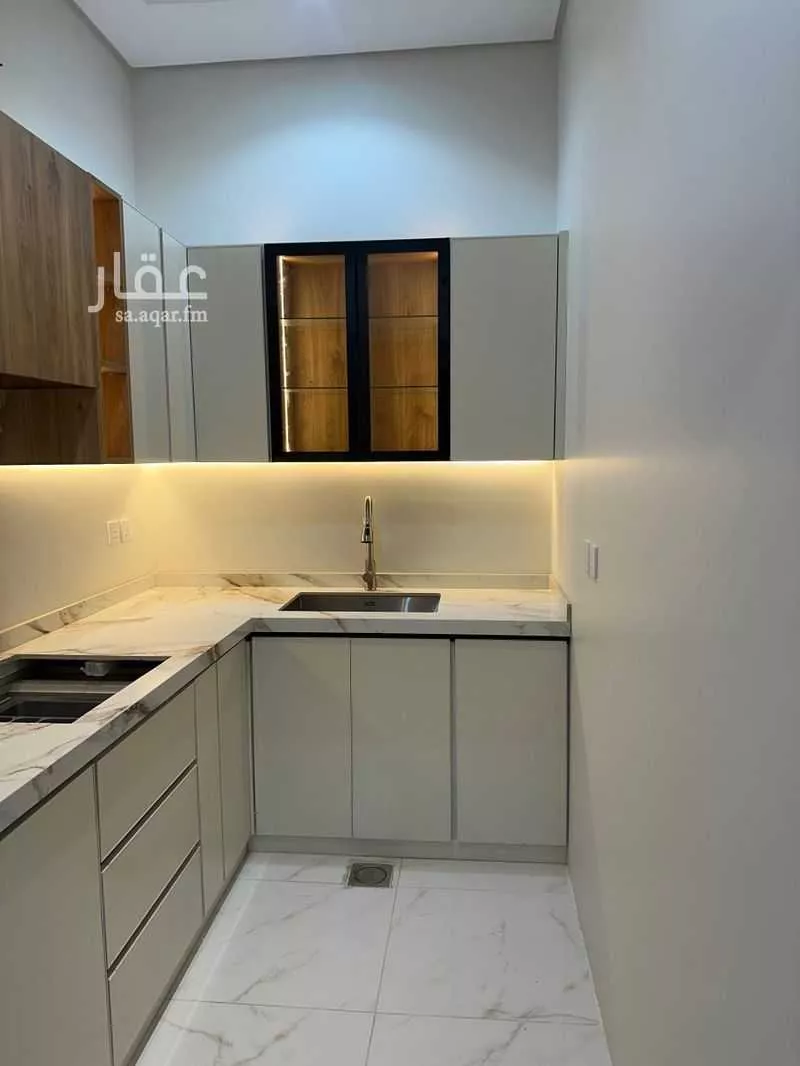 4 bedroom floor in Al Shiraa 10
