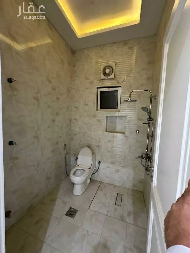 4 bedroom floor in Jeddah 7