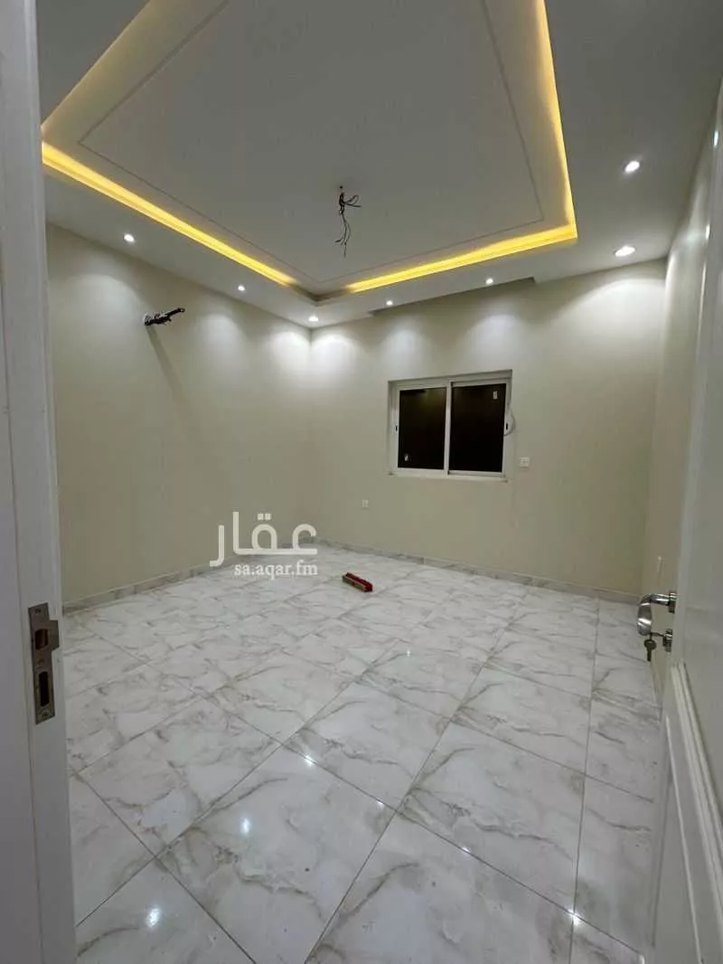 4 bedroom floor in Jeddah 8