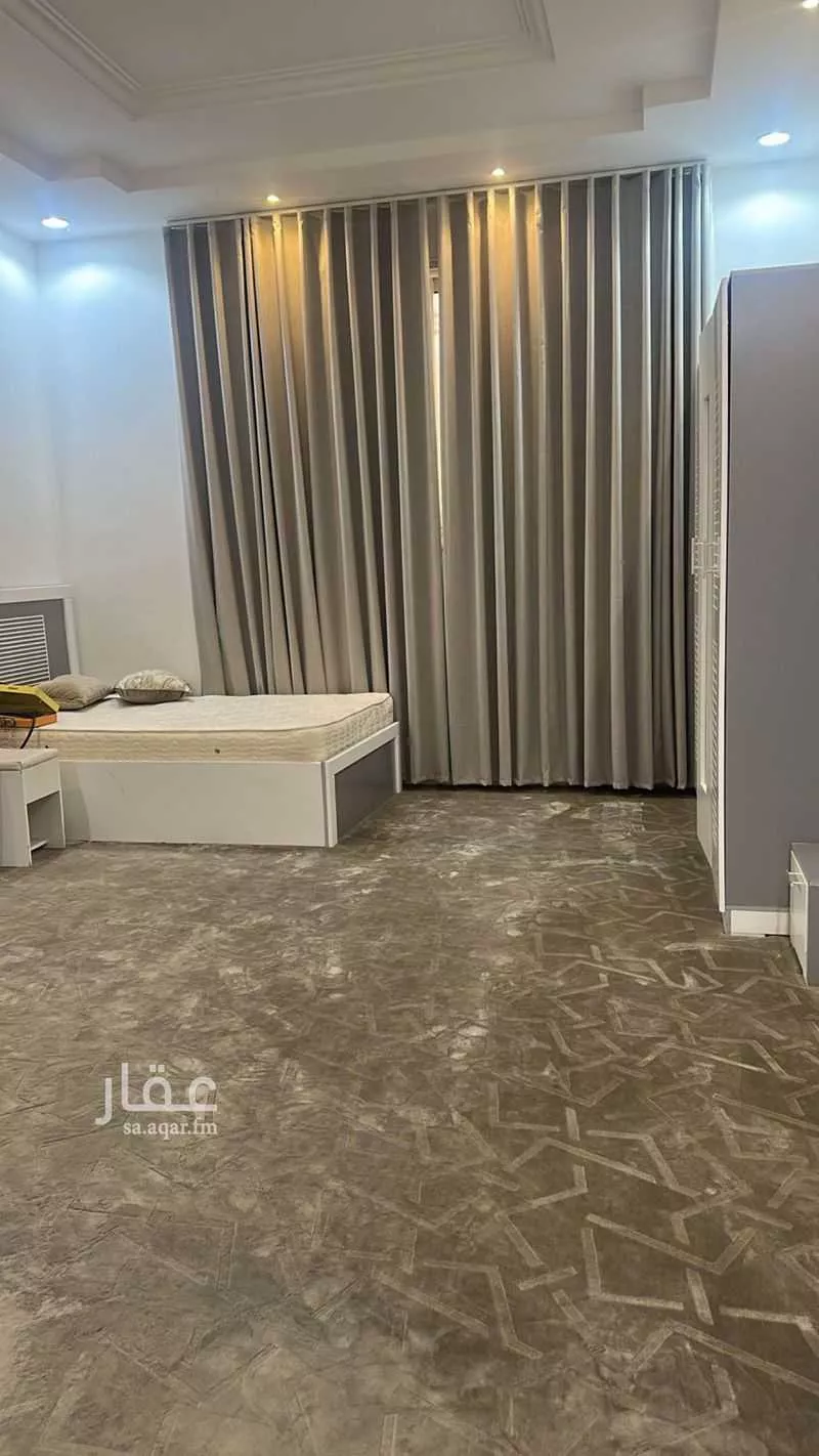 فيلا 7 غرف في الشرق 16