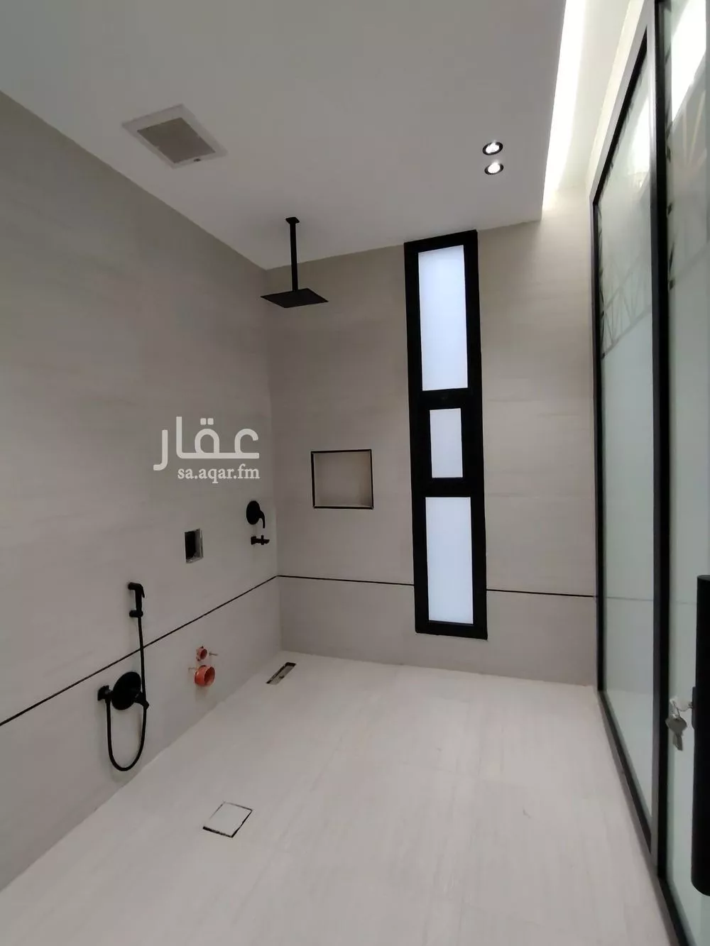 فيلا 5 غرف في المهدية 3