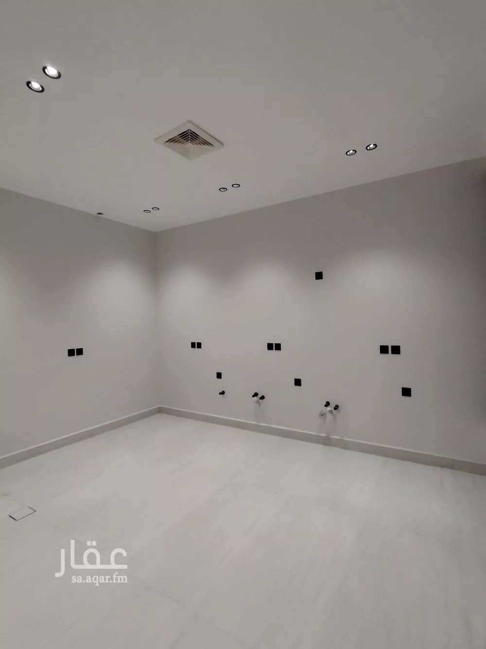 فيلا 5 غرف في المهدية 10