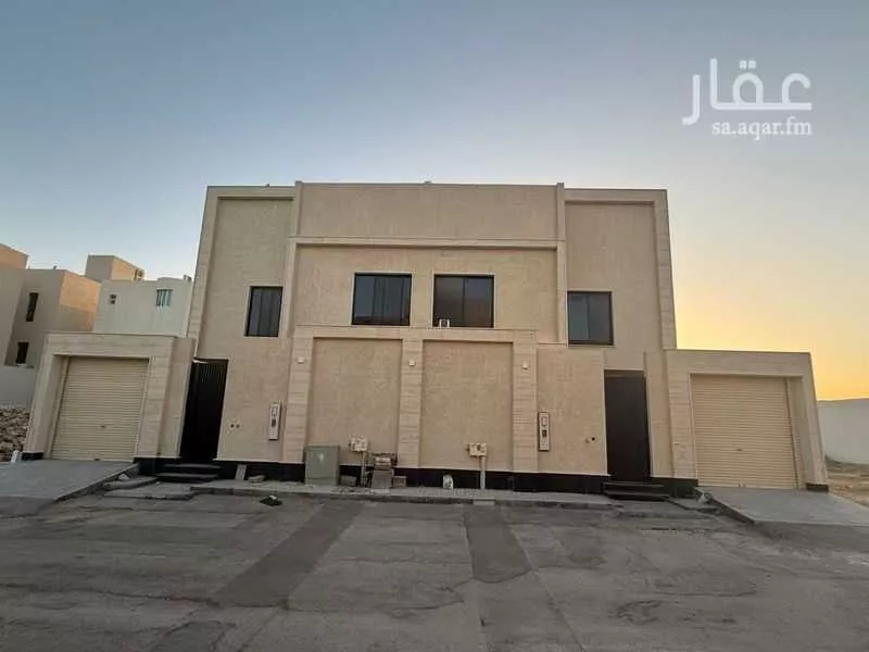 فيلا 7 غرف في العارض 2