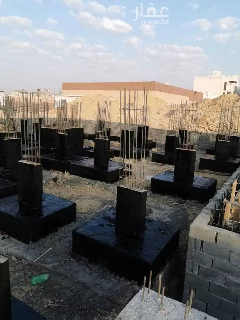 فيلا 7 غرف في العارض 3