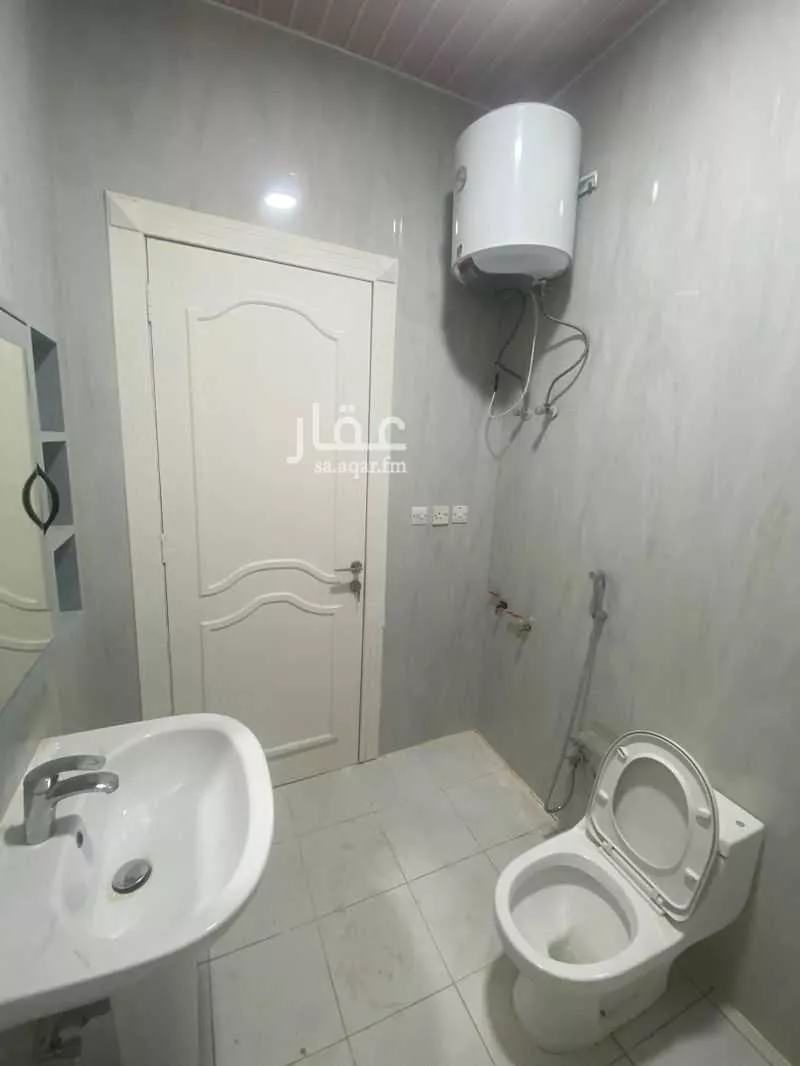 شقة 2 غرف في الملقا 3