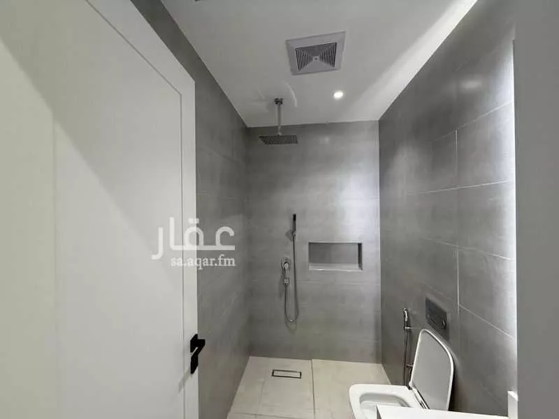 شقة 2 غرف في البحر 8