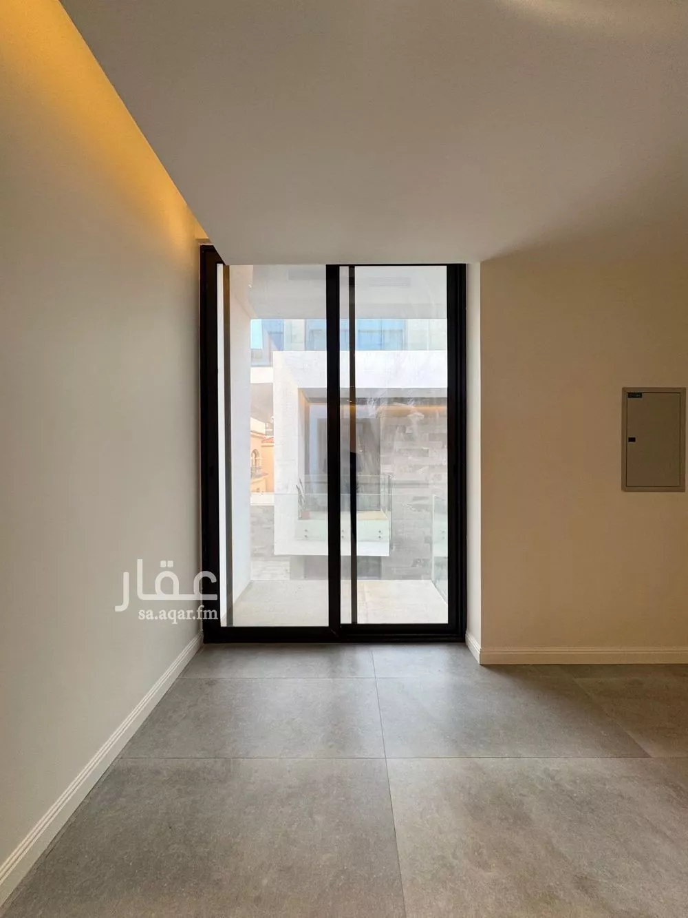 فيلا 3 غرف في النعيم 6