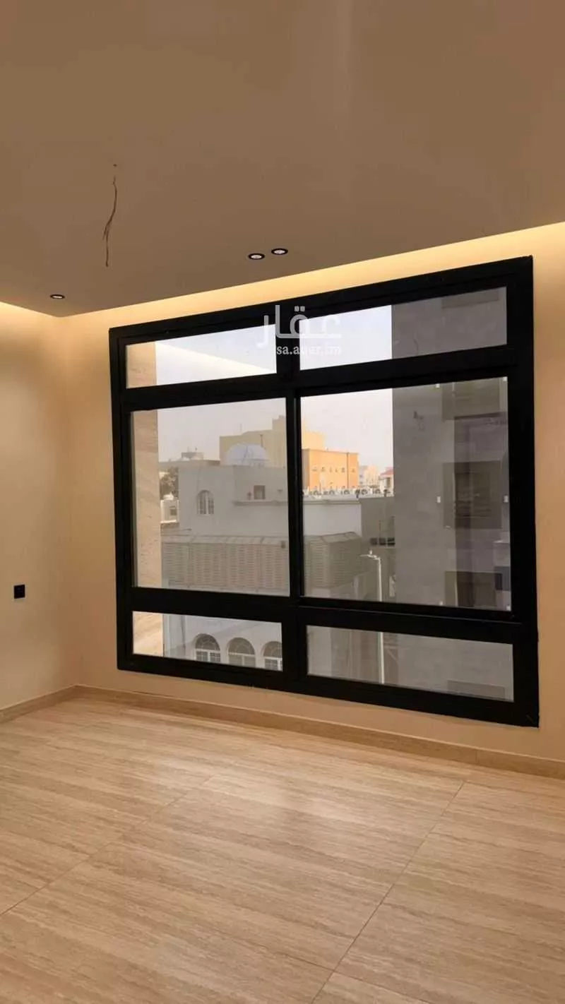 6 bedroom apartment in Al Naeem 10